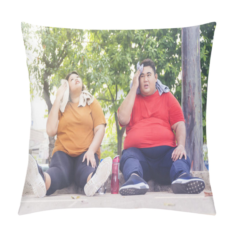 Personality  Fat Asian Couple Wiping Their Sweats After Workout Pillow Covers