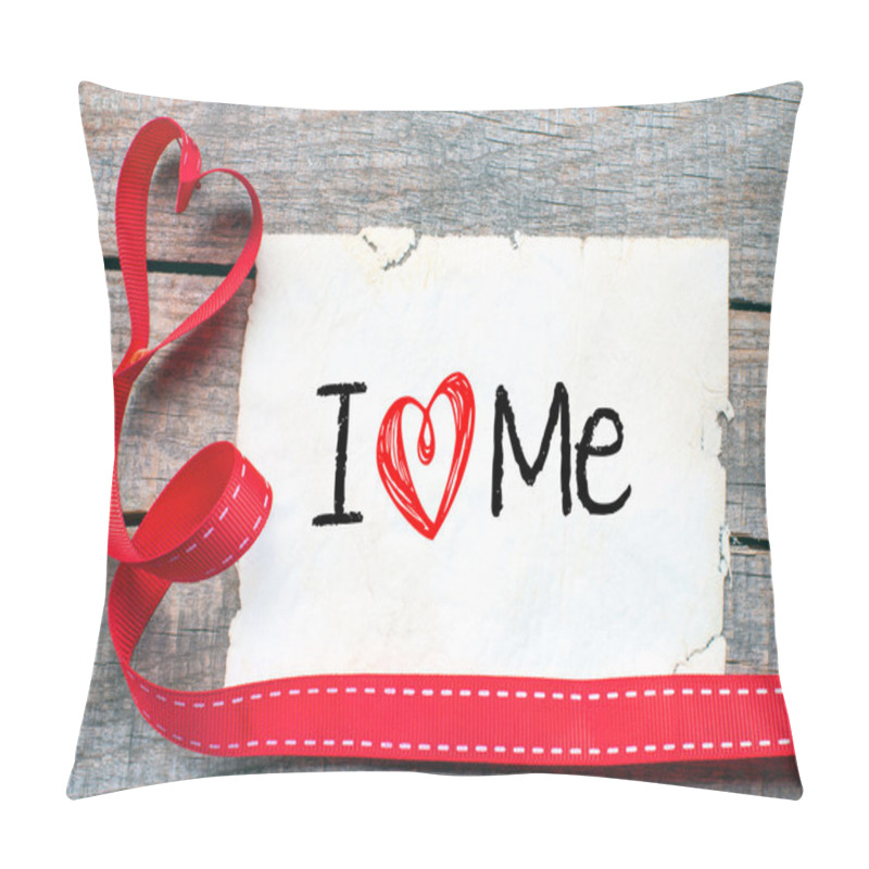 Personality  I Love Me Background Pillow Covers