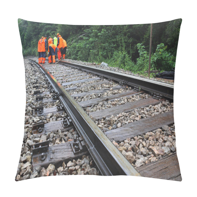 Personality  Maintenance Of Railroad Pillow Covers