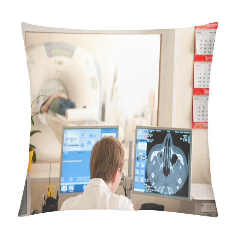 Personality  Doctor With CT Scan Films Pillow Covers