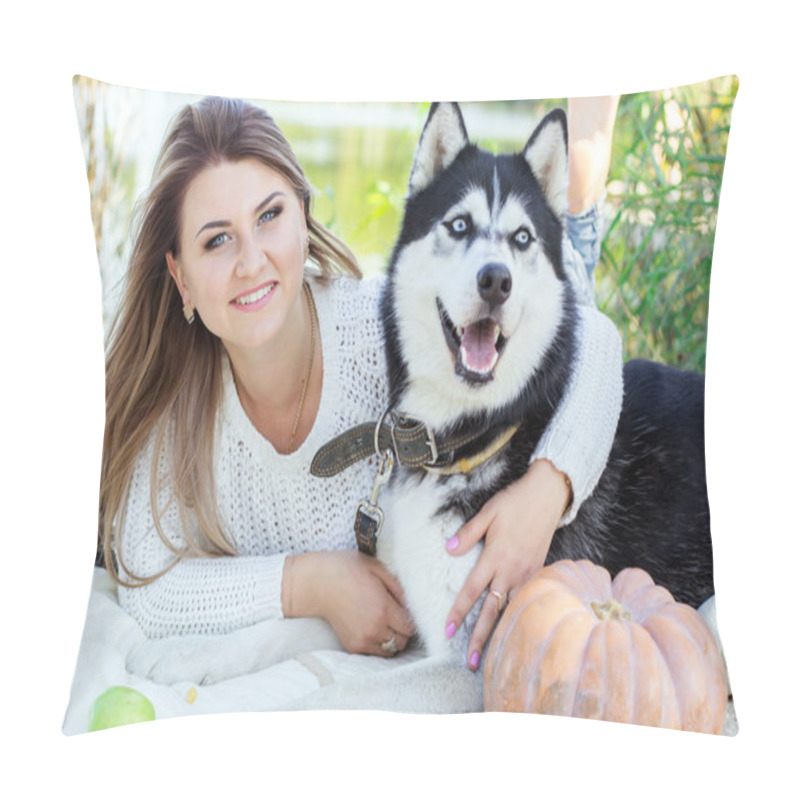 Personality  Happy Girl Is Hugging Her Husky Dog Outdoors Pillow Covers