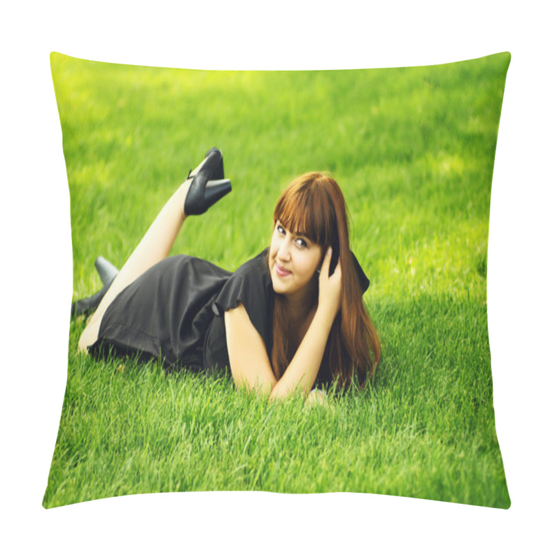 Personality  Woman Lies Grass Pillow Covers