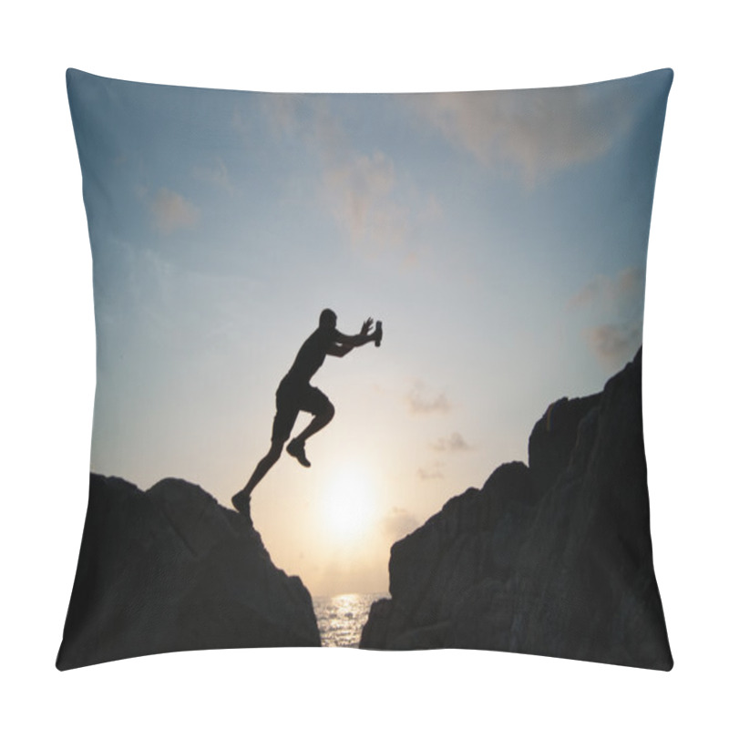 Personality  The Jumping Man On Rocks Pillow Covers