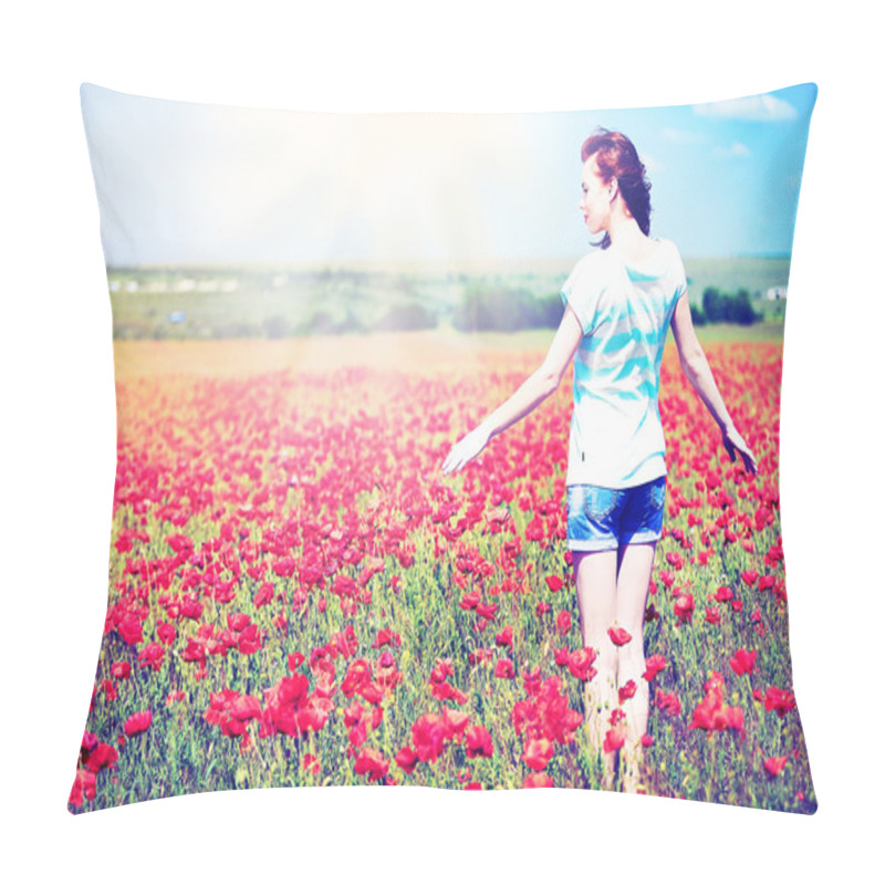 Personality  Beautiful Young Woman In Poppy Flowers Field Pillow Covers