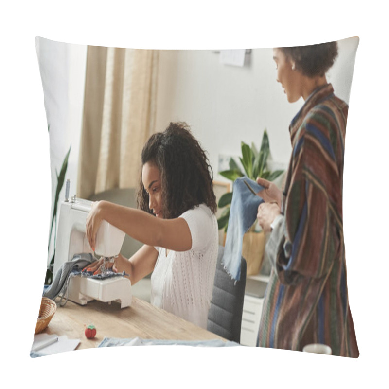 Personality  A Couple Skillfully Transforming Their Old Clothes Into New Fashion Pieces. Pillow Covers