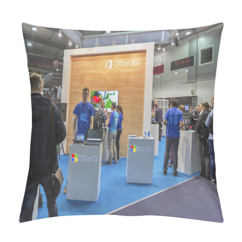 Personality  Microsoft Company Booth At CEE 2015, The Largest Electronics Trade Show In Ukraine Pillow Covers