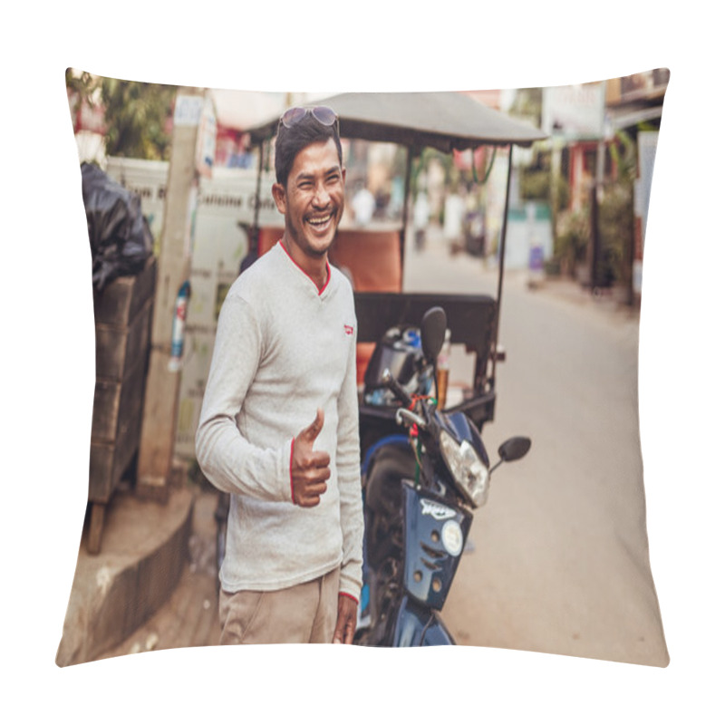 Personality  SIEMREAP, CAMBODIA - JAN 25, 2016: The Local Driver Of Tuk-tuk Is Smiling Pillow Covers