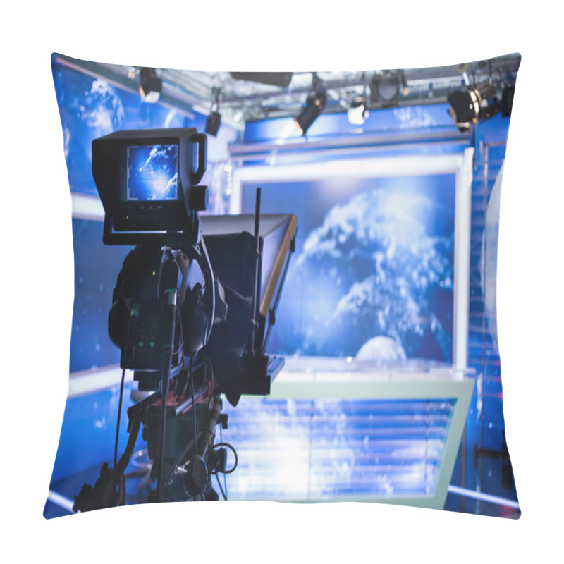 Personality  Video Camera - Recording Show In TV Studio Pillow Covers