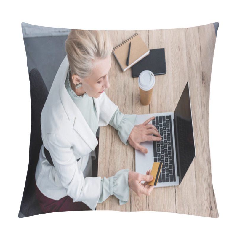 Personality  Overhead View Of Elegant Businesswoman Using Laptop And Credit Card At Workplace Pillow Covers