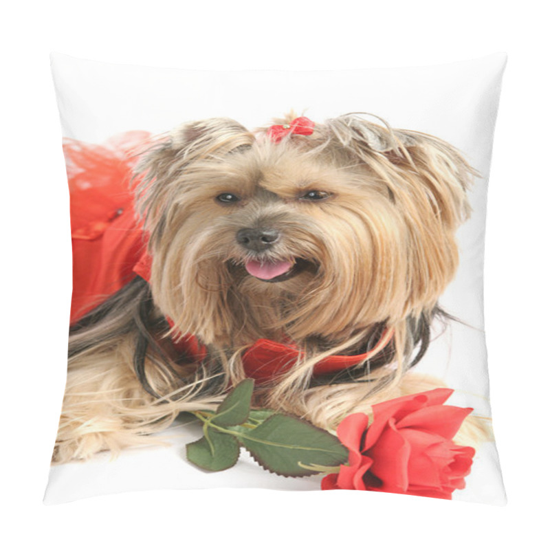 Personality  Yorkie Princess With Rose Pillow Covers