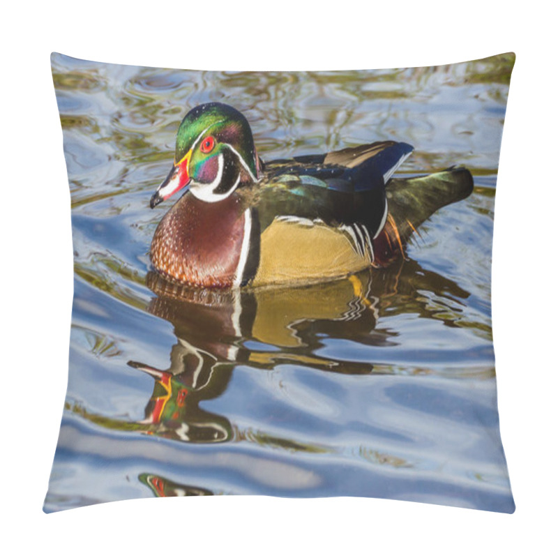 Personality  Male Wood Duck On The Water Burnaby Canada Pillow Covers