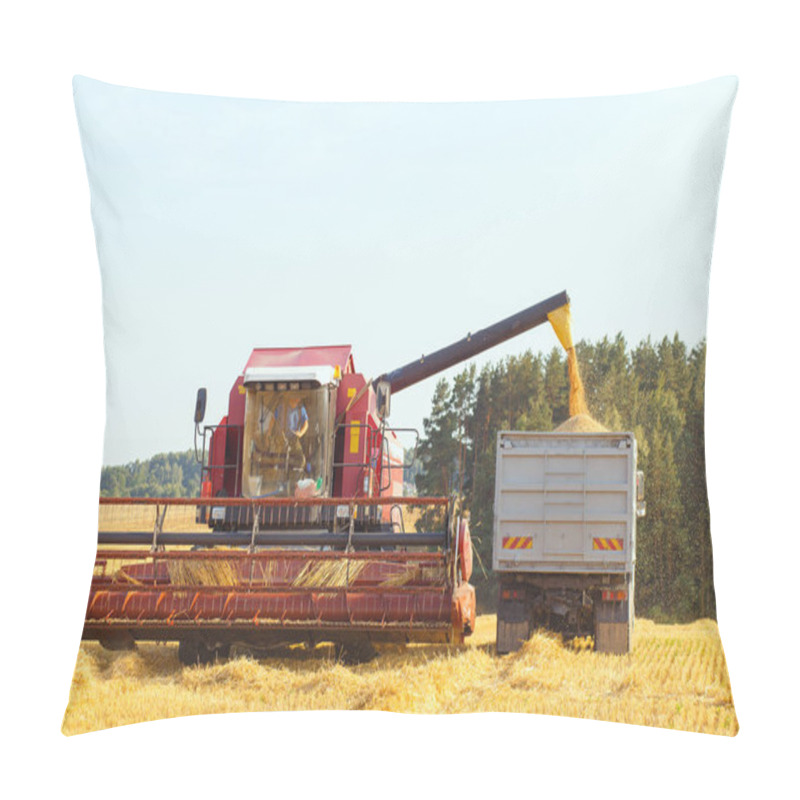 Personality  The Harvester Is Bulk Harvested Grain Pillow Covers