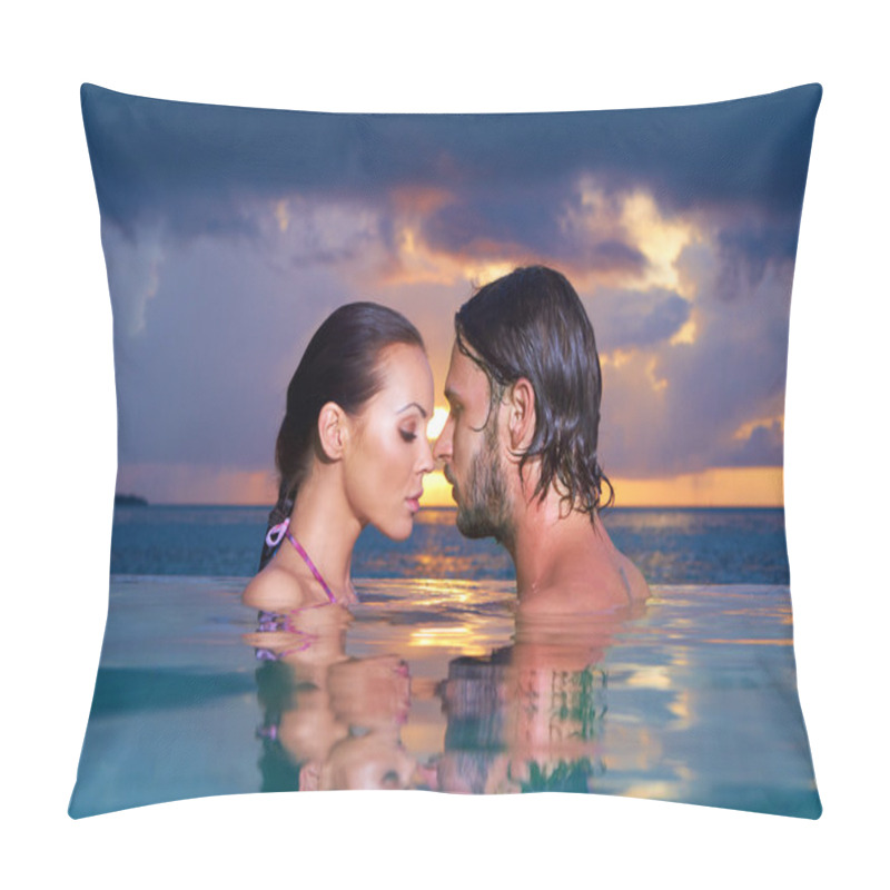 Personality  Copile At Maldives Pillow Covers