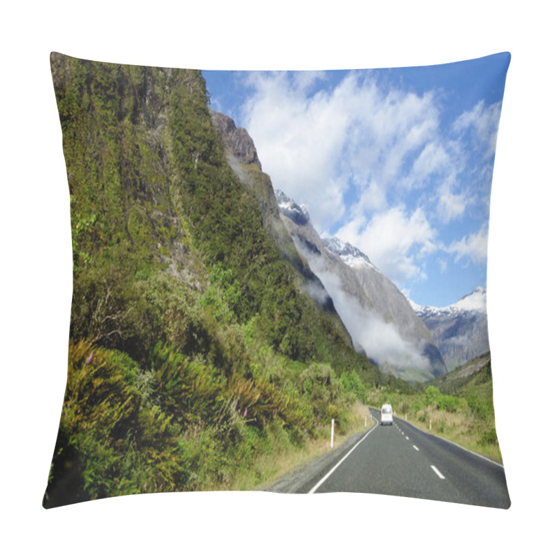 Personality  Fiordland - New Zealand Pillow Covers