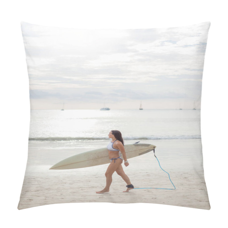 Personality  Surfer In Swimsuit Walking With Surfboard On Beach At Ocean Pillow Covers