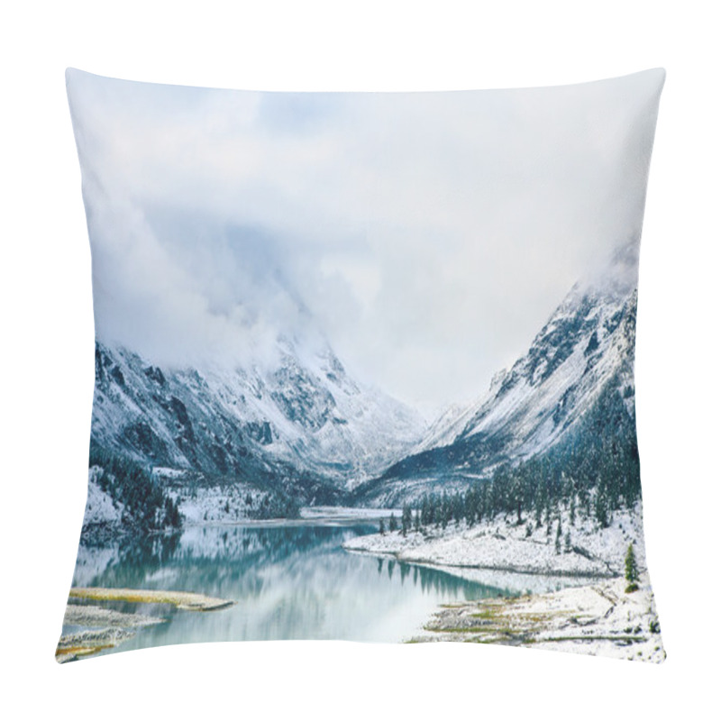 Personality  Mountain Lake Pillow Covers