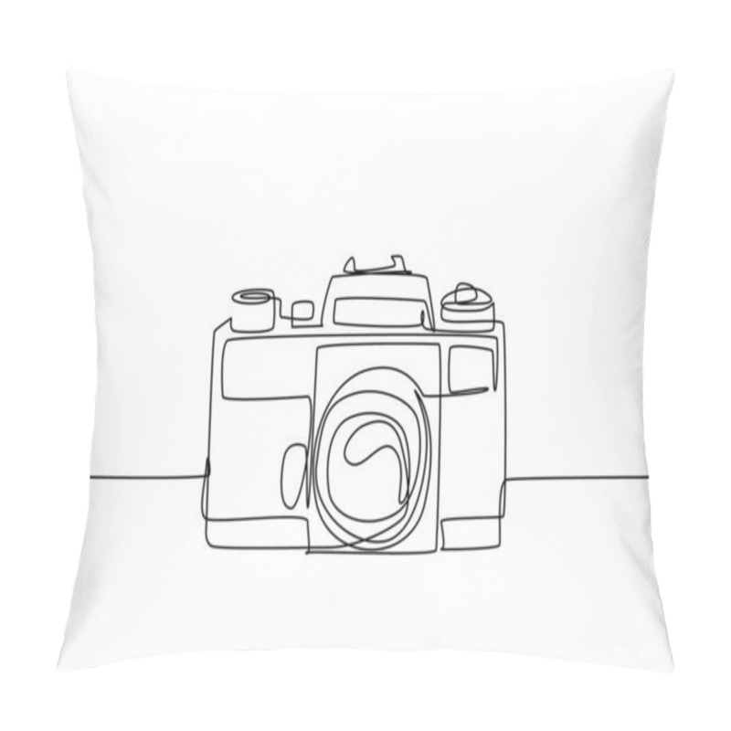 Personality  One Continuous Line Drawing Of Old Retro Analog Slr Camera, Front View. Vintage Classic Photography Equipment Concept Single Line Draw Graphic Design Vector Illustration Pillow Covers