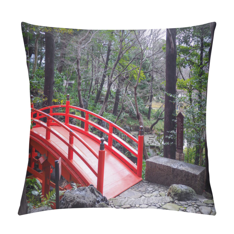 Personality  Tsutenkyo Bridge In Koishikawa Korakuen Garden Japan Pillow Covers