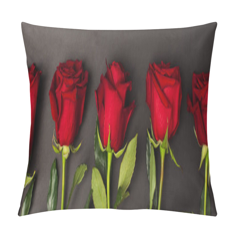 Personality  Flat Lay Of Blooming Red Roses On Dark Grey, Banner Pillow Covers