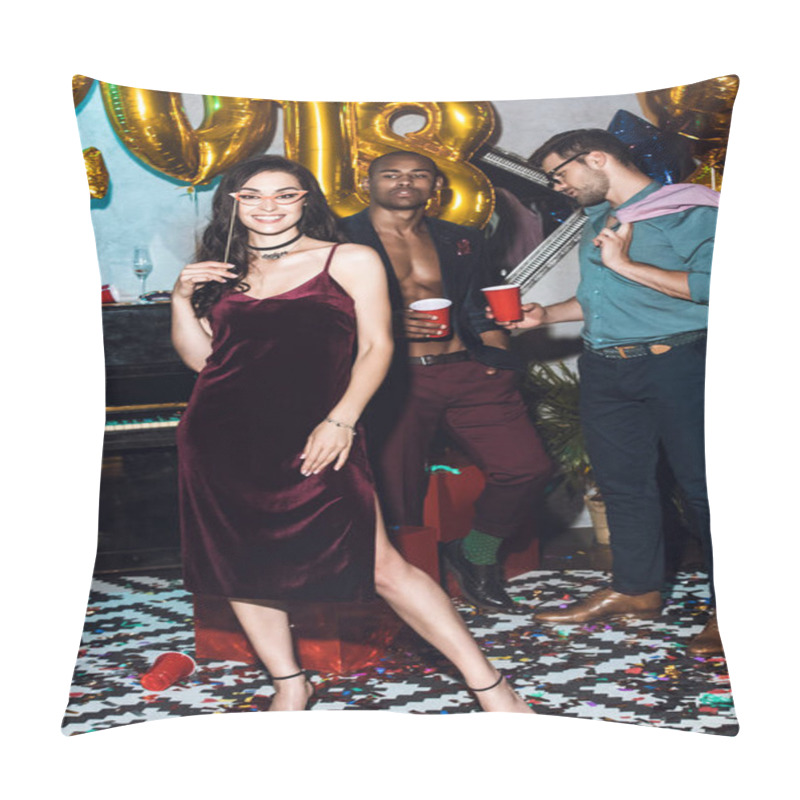 Personality  Friends Celebrating New Year Pillow Covers