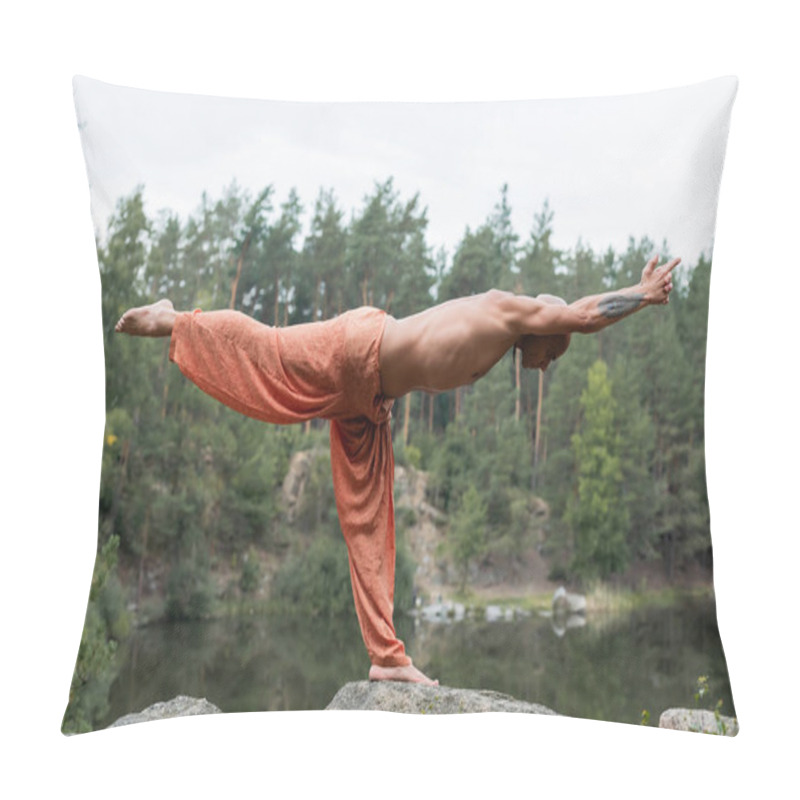 Personality  Side View Of Shirtless Buddhist Meditating In Half Moon Pose On Rocks Over River Pillow Covers