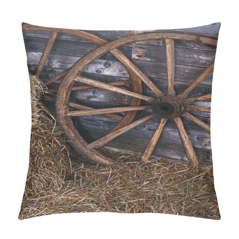 Personality  Old Wooden Wheel On A Hay Pillow Covers