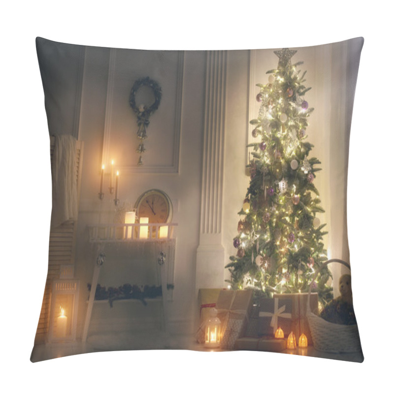 Personality  Room Decorated For Christmas Pillow Covers