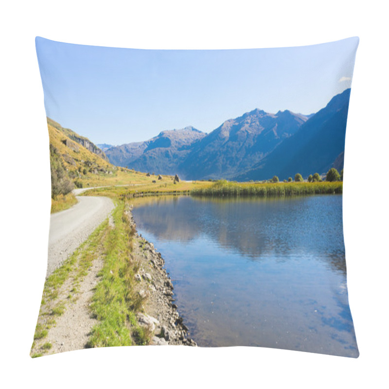 Personality  New Zealand Alps And Lake Pillow Covers