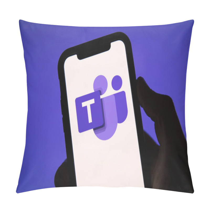 Personality  LONDON, UK - May 1st 2020: Microsoft Teams Logo On A Smartphone Pillow Covers