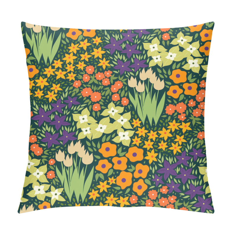 Personality  Seamless Pattern With Meadow Flowers. Vector Image. Pillow Covers