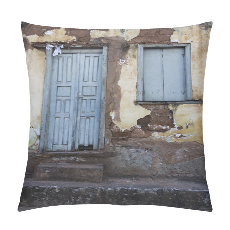 Personality  Weathered Blue Door Pillow Covers