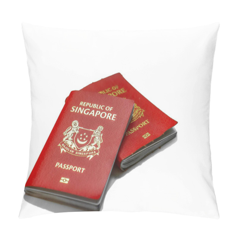 Personality  Singapore Passport Is Ranked The Most Powerful Passport In The World With Visa-free Or Visa On Arrival Access To 189 Countries Pillow Covers