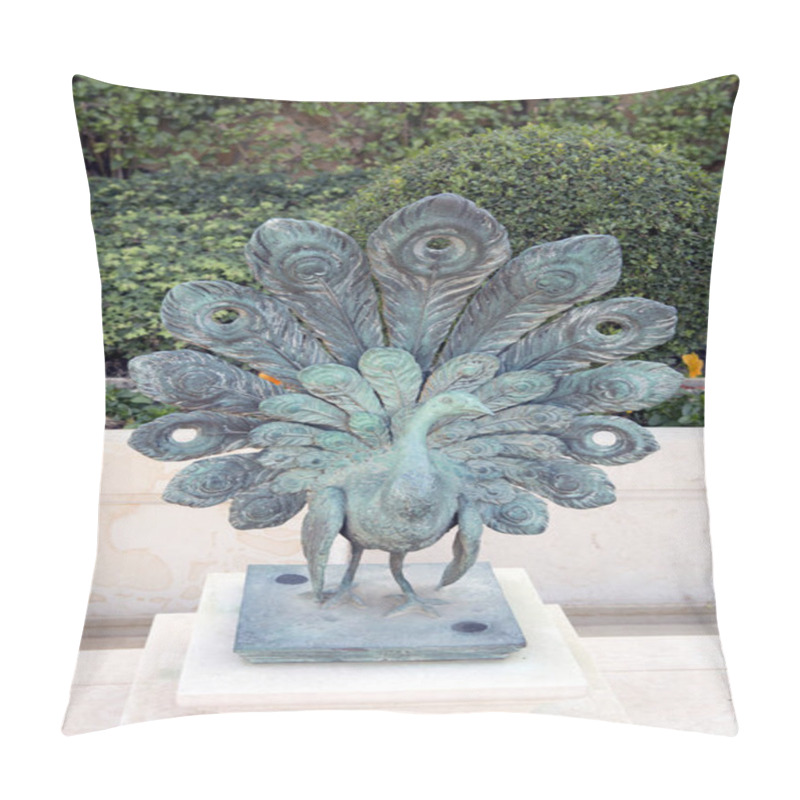 Personality  Chinese Statue In The Park Pillow Covers