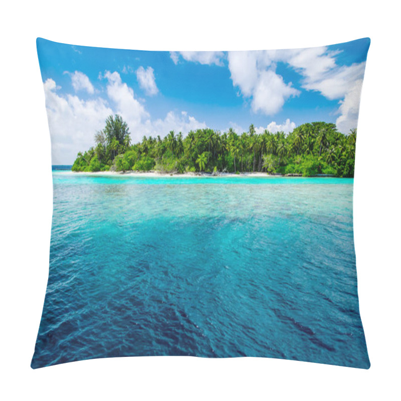 Personality  Beautiful Nature Landscape Of Tropical Island At Daytime Pillow Covers