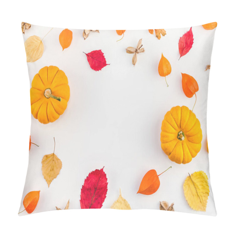 Personality  Creative Top View Flat Lay Autumn Composition. Pumpkins Dried Orange Flowers Leaves Background Copy Space. Template Frame Fall Harvest Thanksgiving Halloween Anniversary Invitation Cards Pillow Covers