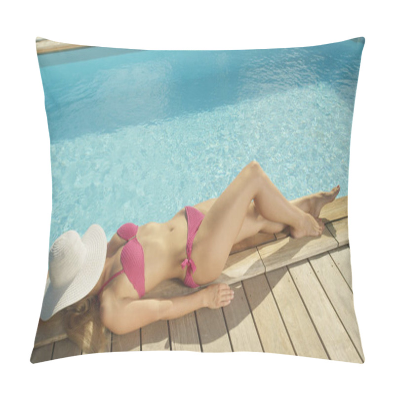 Personality  Gorgeous Slim Caucasian Girl Covers Her Face With A Stylish White Hat And Sunbathes By A Awesome Pool. Unrecognizable Young Woman With Attractive Body Sleeps Alone By The Crystal Clear Luxury Pool. Pillow Covers