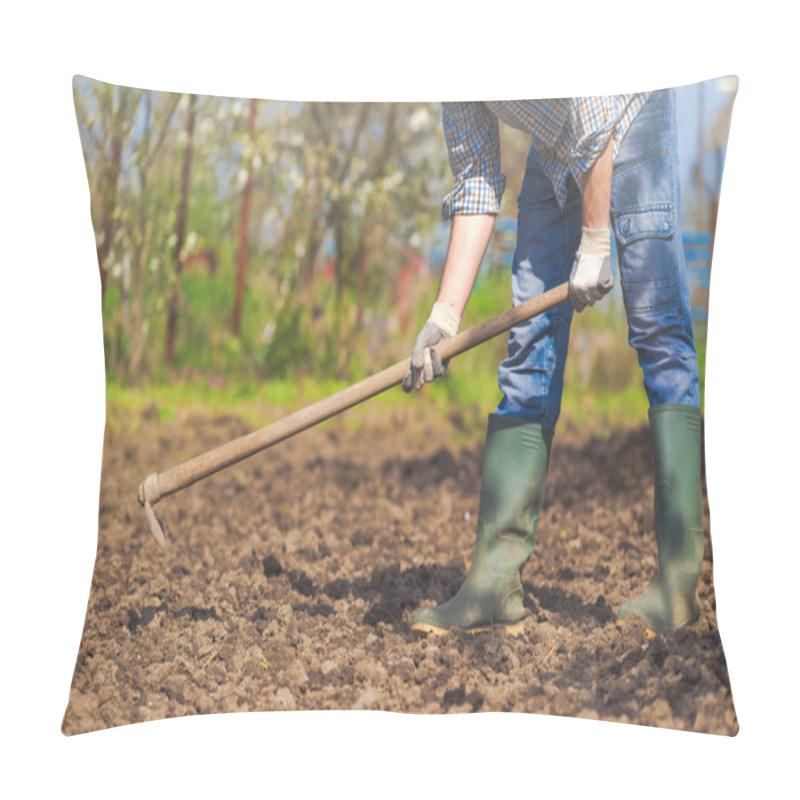 Personality  Man Hoeing Vegetable Garden Soil Pillow Covers