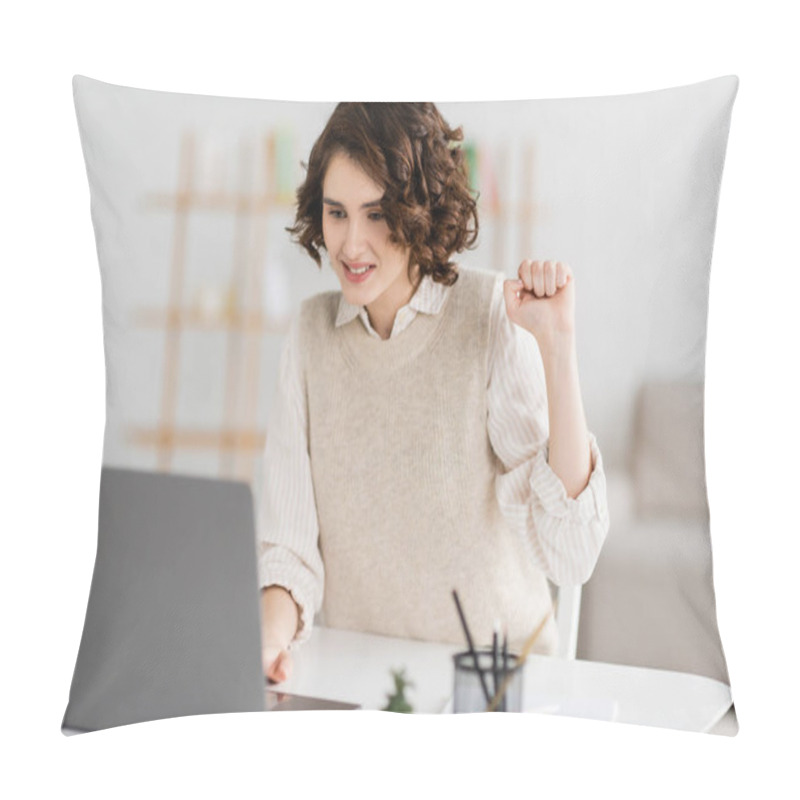 Personality  Positive Woman Teaching How To Speak Sign Language While Having Online Lesson On Laptop  Pillow Covers