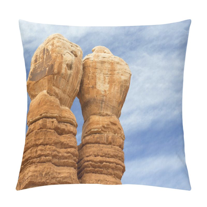 Personality  Top Of Twin Rock Columns In A Cloudy Sky Pillow Covers