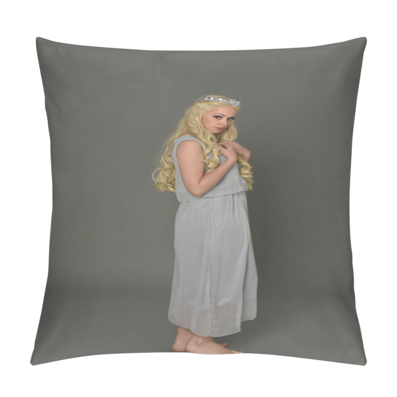 Personality  Full Length Portrait Of Blonde Girl Wearing Crow And Grey Dress, Standing Pose In Side Profile.  Grey Studio Background. Pillow Covers