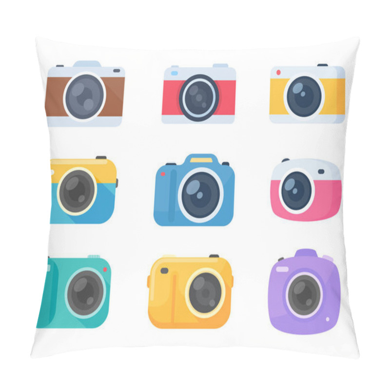 Personality  Camera For Capturing Good Memories Of Travel Pillow Covers