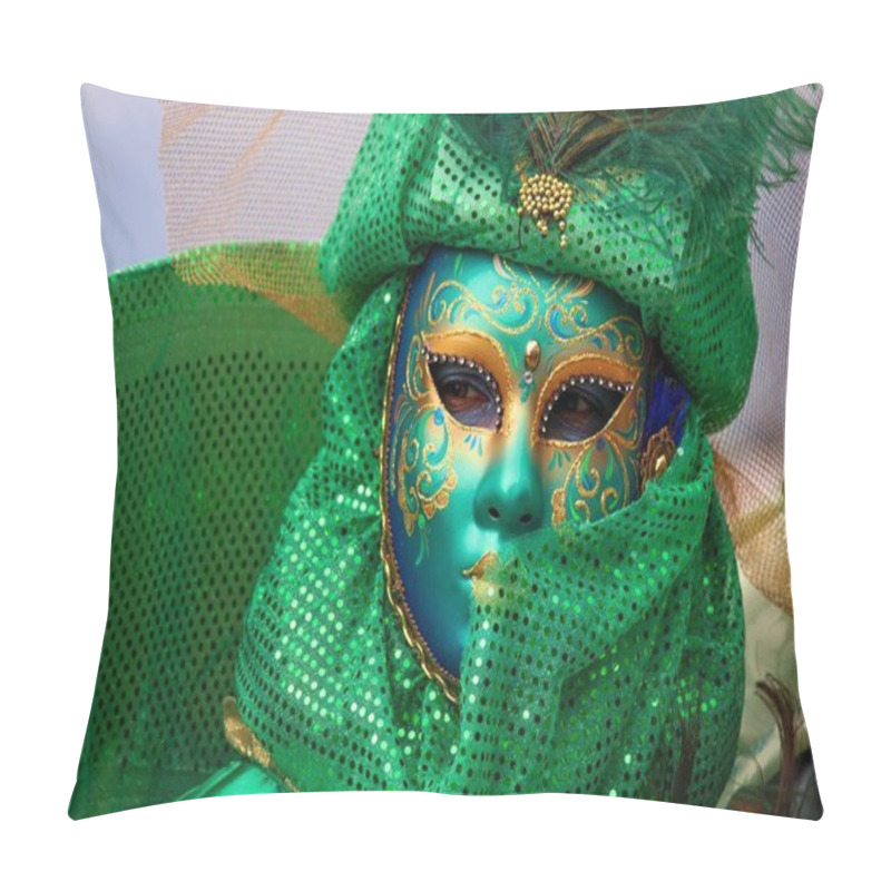 Personality  A Close-up Of A Person Wearing A Vibrant Green Venetian Carnival Costume, Featuring A Stunning Green Mask Adorned With Intricate Gold Designs. Pillow Covers