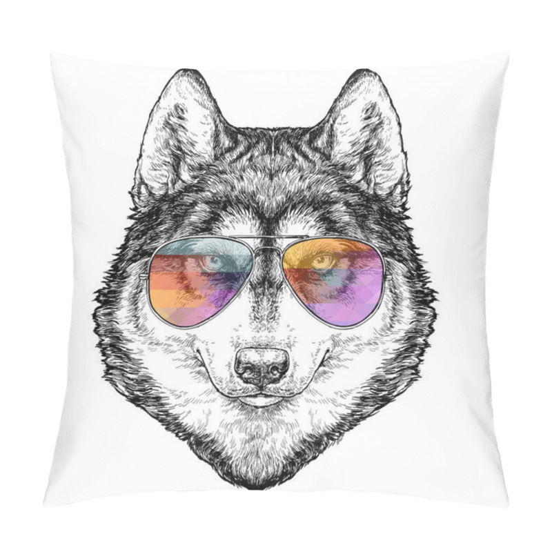 Personality  Husky Hipster Hand Drawn Fashion Illustration With Aviator Sunglasses. Vector Illustration Pillow Covers