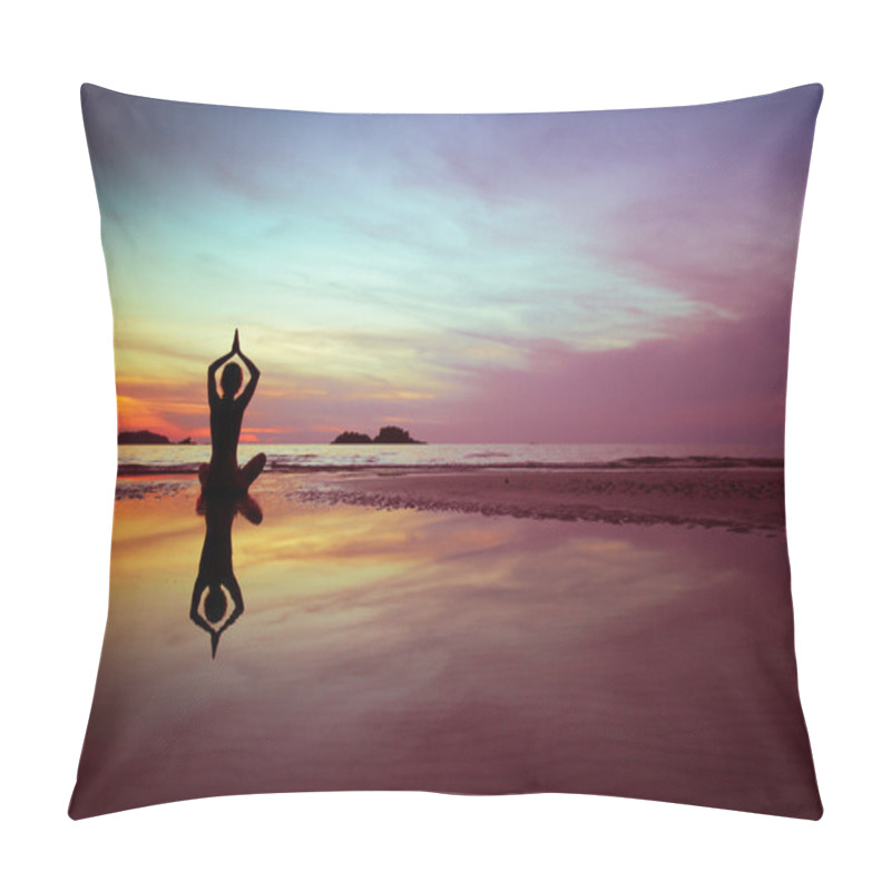 Personality  Exercises On The Beach Pillow Covers