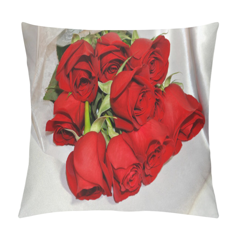 Personality  Bouquet-Red Roses Pillow Covers