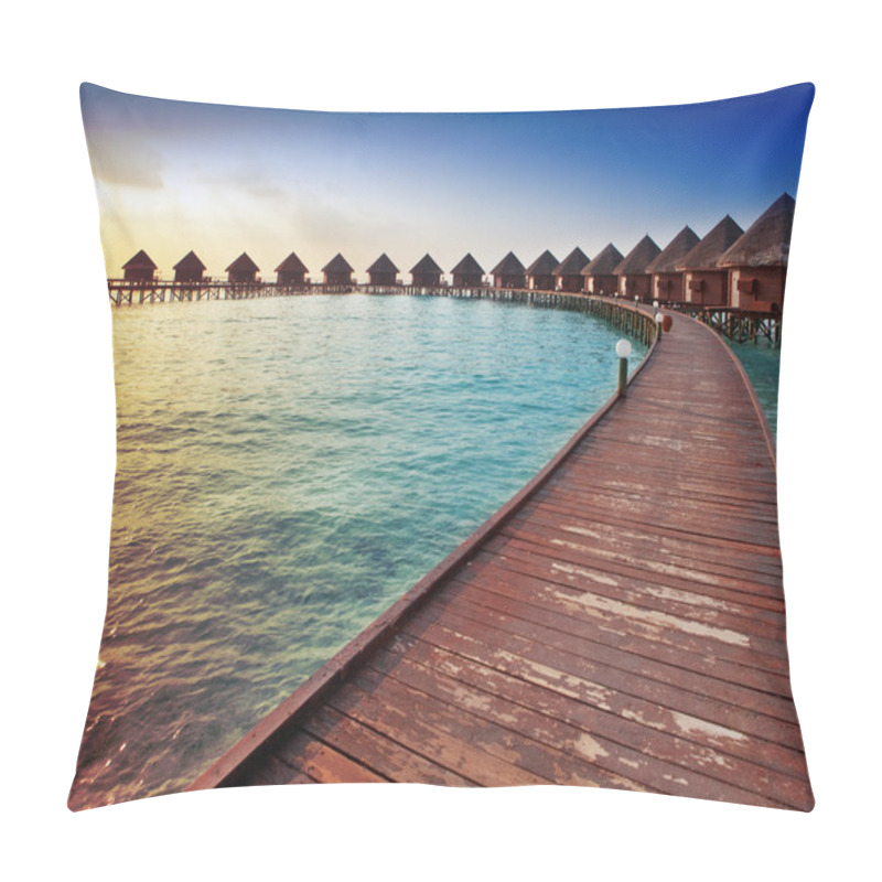 Personality  Island In Ocean, Overwater Villas At The Time Sunset. Pillow Covers