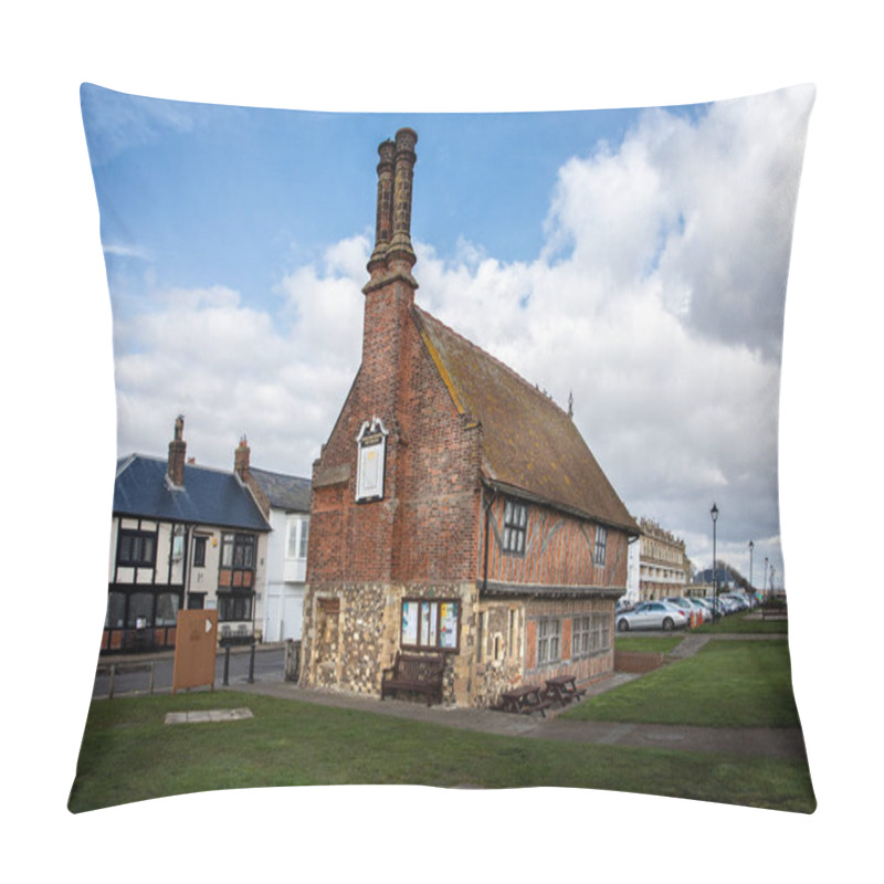 Personality  The Timber Framed Tudor Moot Hall Or Town Hall In Aldeburgh, Suffolk, UK On 6 March 2020 Pillow Covers