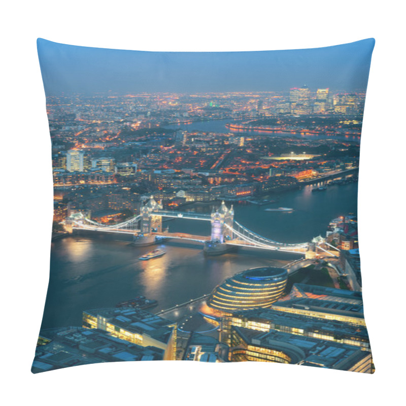 Personality  London Night Pillow Covers