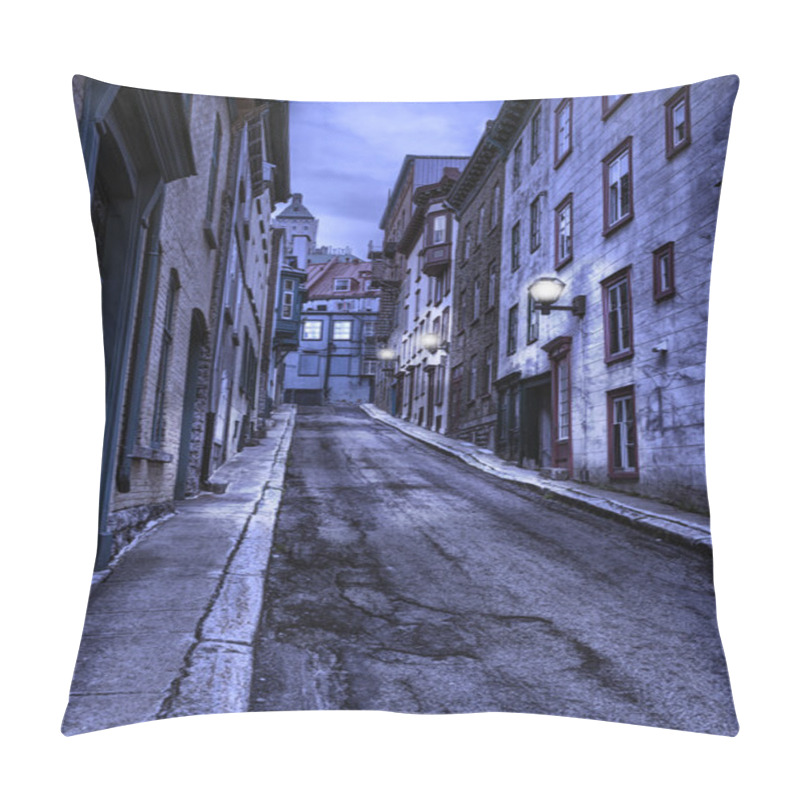 Personality  Old Quebec Street At Night, Hdr Pillow Covers