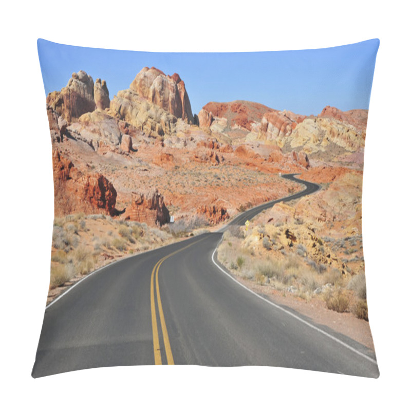 Personality  Red Rock Landscape, Southwest USA Pillow Covers